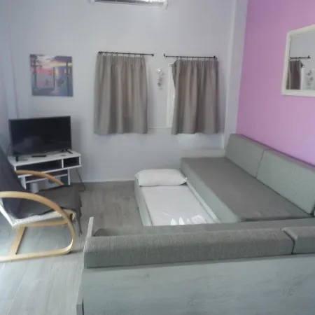 Zephyros Family 1 Apartment
