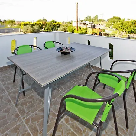 Apartment Zephyros Family 1