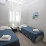 Zephyros Resort 1 شقة أورموس باناجياس